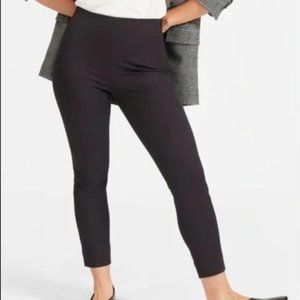 Everlane | Curvy Fit Short Side Zip Elastic Waistband Navy Pant